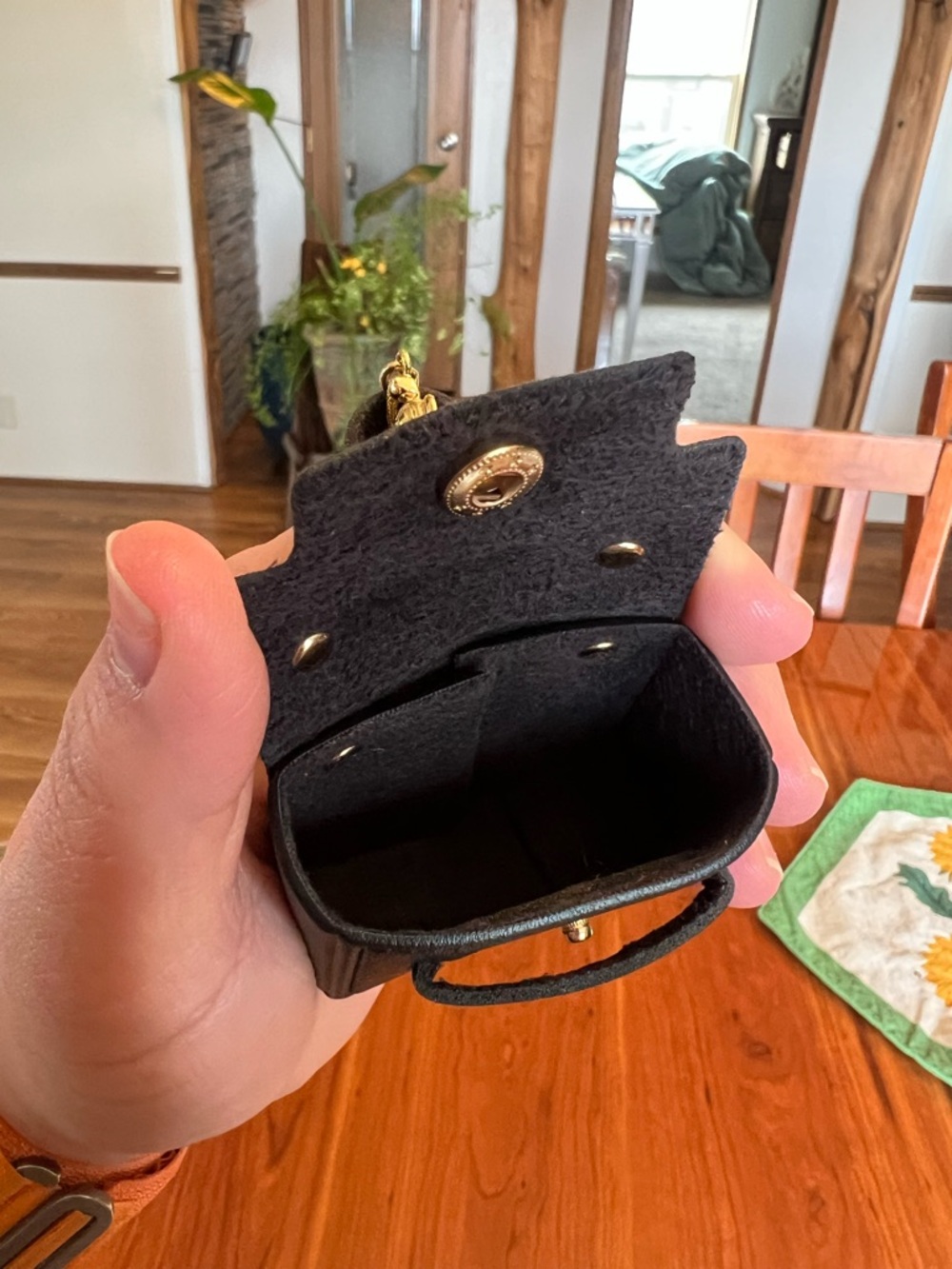 Black Mini Leather Box Bag Keychain with Gold Turtle Charm - Picture 5 of 6